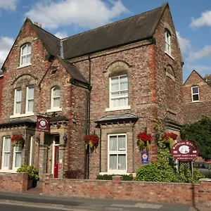 Guest house Barbican House, York
